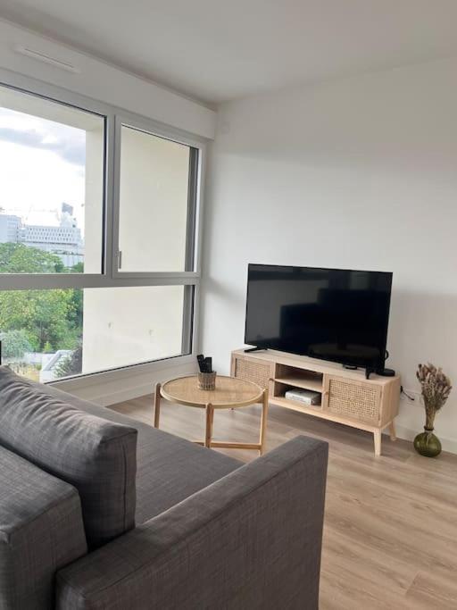 Superbe Appartement Neuf Dans Residence Familiale Aux Portes De Paris Avec Parking Ivry-sur-Seine Bagian luar foto