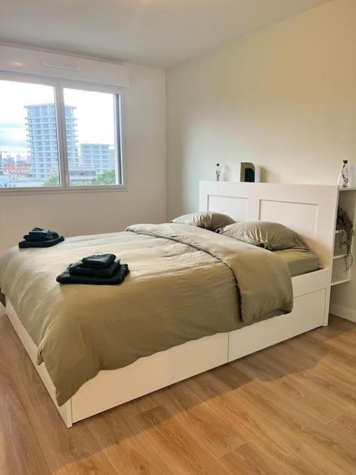 Superbe Appartement Neuf Dans Residence Familiale Aux Portes De Paris Avec Parking Ivry-sur-Seine Bagian luar foto