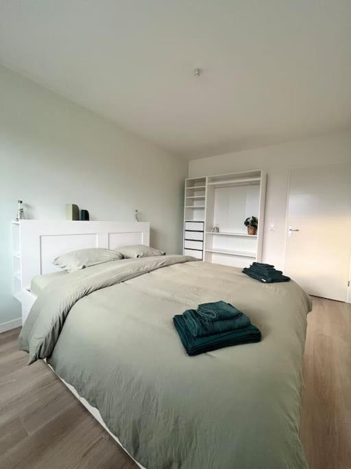 Superbe Appartement Neuf Dans Residence Familiale Aux Portes De Paris Avec Parking Ivry-sur-Seine Bagian luar foto